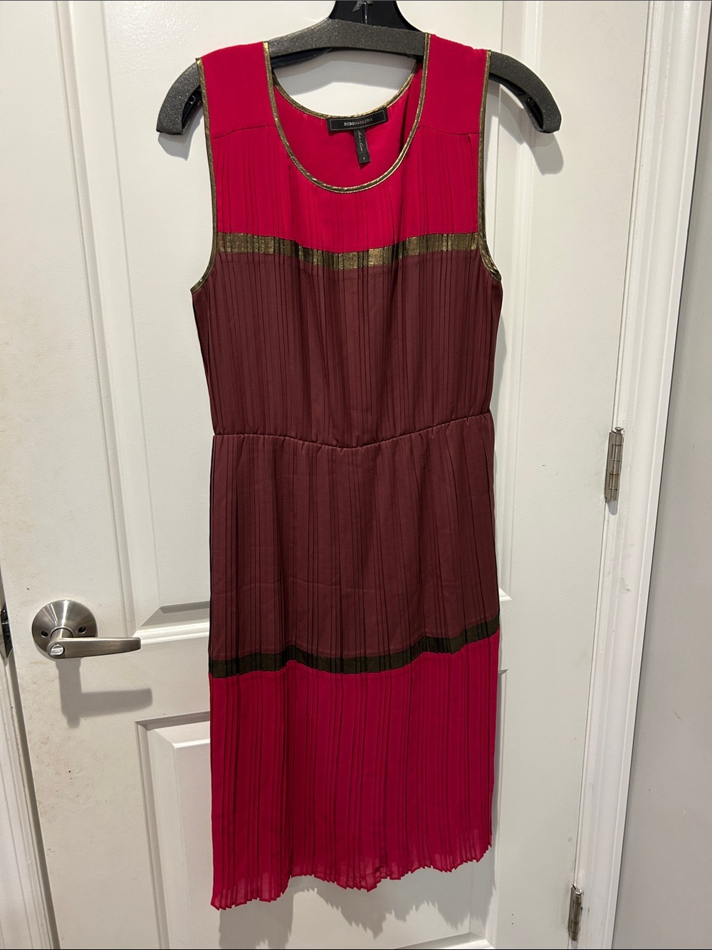 BCBGMaxAzria Pink and Brown Pleated Sleeveless Midi Dress